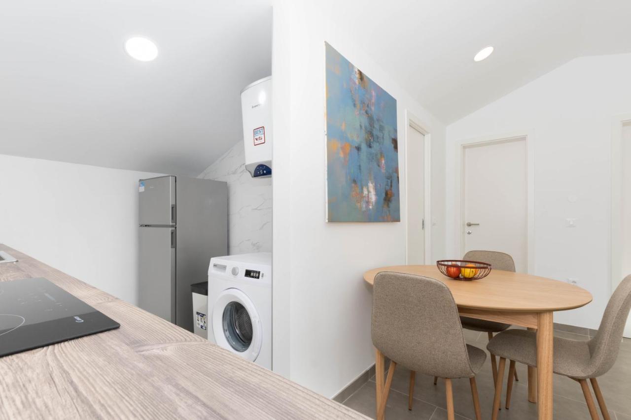 Apartment Eros Šišan Екстериор снимка